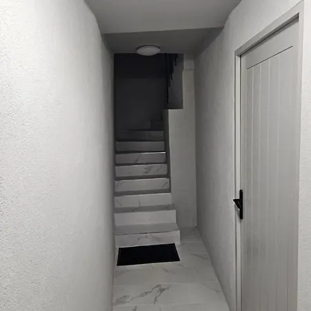 Apartamento T2 Moderne, Calme Et Entièrement Rénové. Béziers